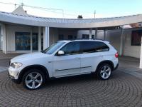 Incuietoare capota bmw x5 e70 2009